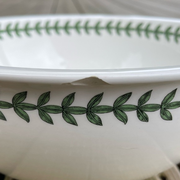 As Is**Portmeirion Botanic Garden Sovereign Shape 10” Salad Bowl Made in Britain - Picture 8 of 15